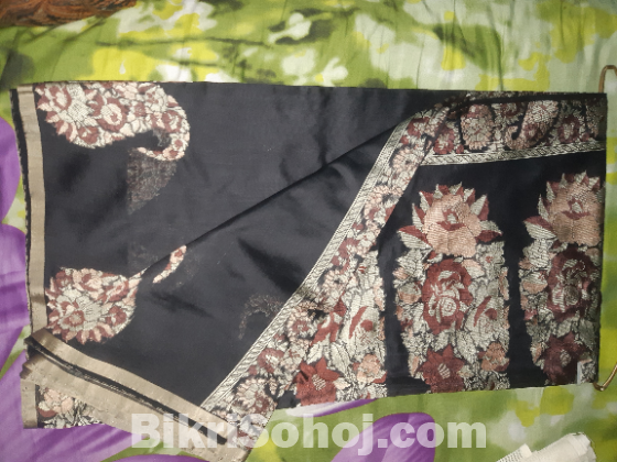 Brand new, unused saree for sale